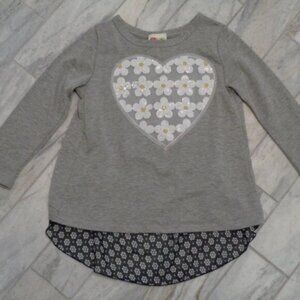 New Kiddo by Katie girls size 6X gray Boutique top